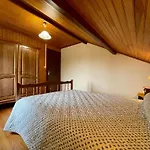 Maison En Foret Avec Terrasse, Jeux Pour Enfants Et Cheminee, Pres Du Pic Du Lizieux Et Du Bleu - Fr-1-582-235 *