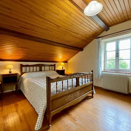 Maison En Foret Avec Terrasse, Jeux Pour Enfants Et Cheminee, Pres Du Pic Du Lizieux Et Du Bleu - Fr-1-582-235 *